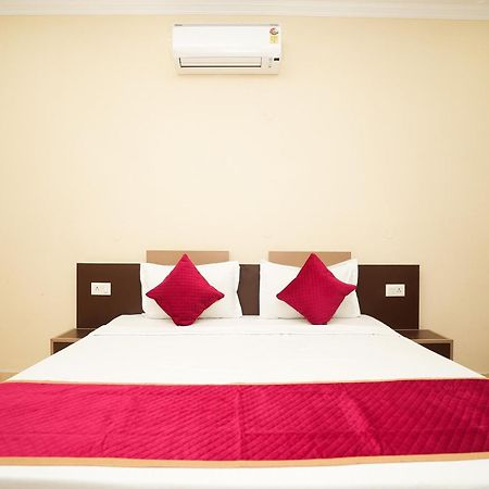 Hotel A.P Residency Gurgaon Buitenkant foto