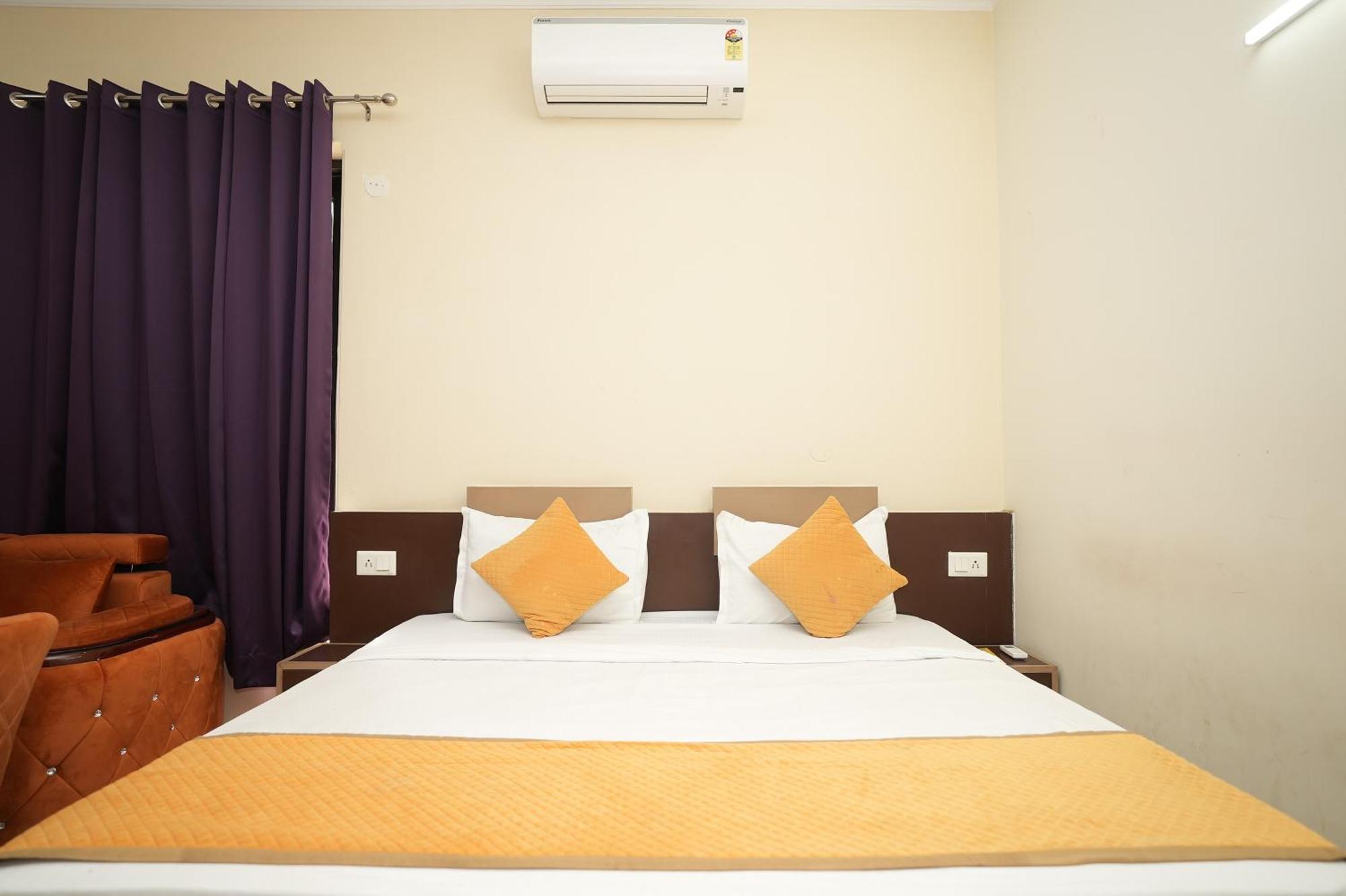 Hotel A.P Residency Gurgaon Buitenkant foto
