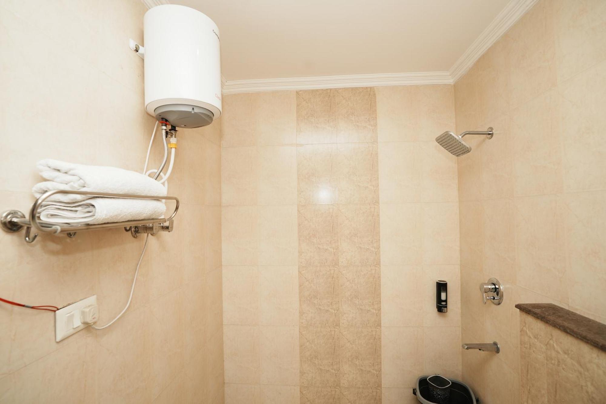 Hotel A.P Residency Gurgaon Buitenkant foto